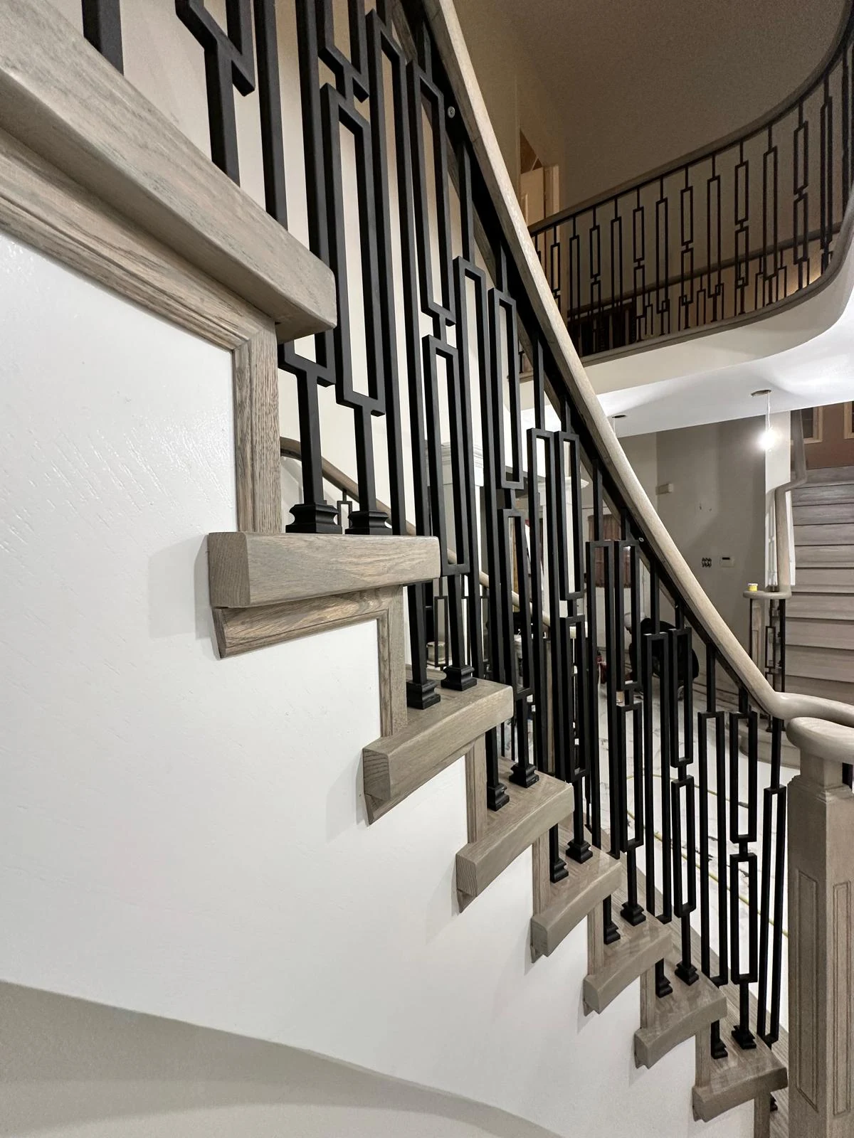 Grey Wash Curved Staircase Fretwork Baluster - Image 3
